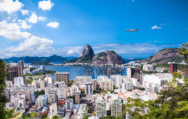 No comeÃ§o do sÃ©culo XX, o Rio de Janeiro padecia com epidemias de febre amarela, varÃ­ola e cÃ³lera.