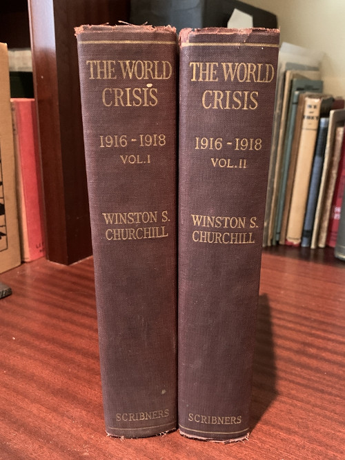 Volume I e II da obra â€œThe world crisisâ€, de Winston Churchill.