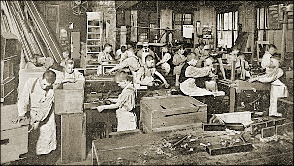 Crianças trabalhando em oficina no contexto do surgimento do proletariado.