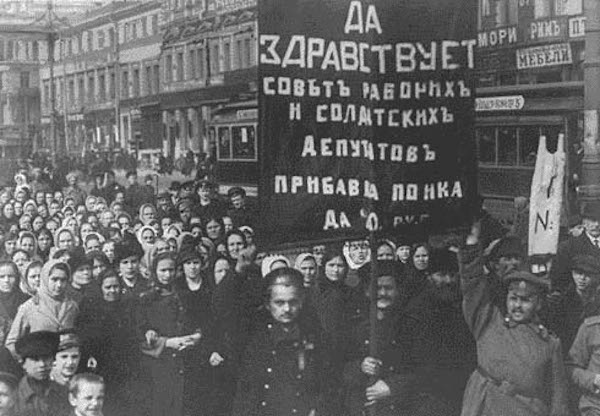 ManifestaÃ§Ãµes operÃ¡rias em fevereiro de 1917, no contexto da RevoluÃ§Ã£o Russa.