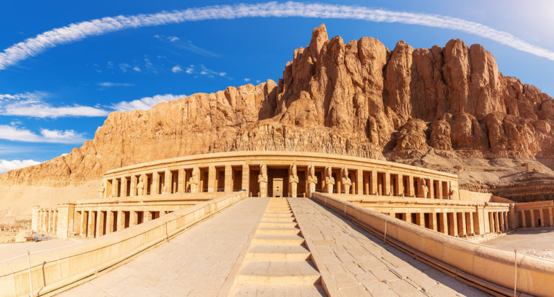 Deir el-Bahari, a cÃ¢mara mortuÃ¡ria de Hatshepsut, uma das grandes construÃ§Ãµes realizadas durante seu reinado.