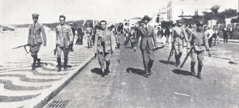 Oficiais das ForÃ§as Armadas na Revolta dos 18 do Forte de Copacabana (1922), fato que antecedeu a Coluna Prestes.