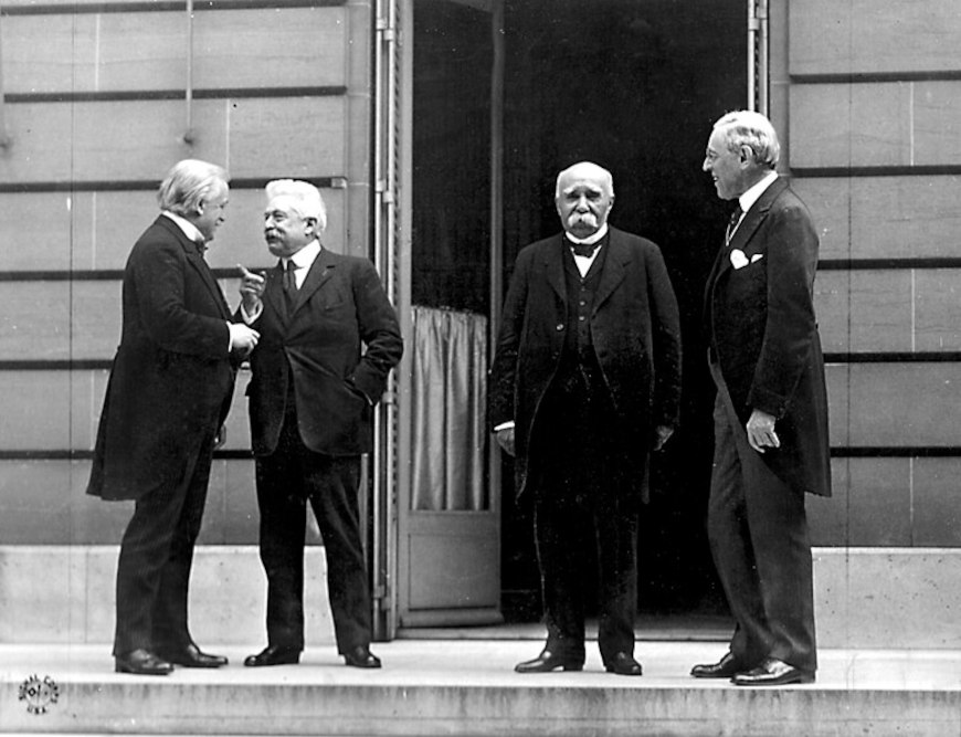 Os Quatro Grandes em fotografia de 1919, durante reuniÃ£o sobre o Tratado de Versalhes.