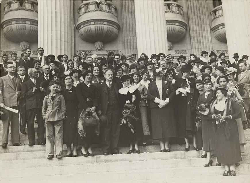 Posse de Bertha Lutz como deputada. (Créditos: Domínio Público | Acervo do Arquivo Nacional)