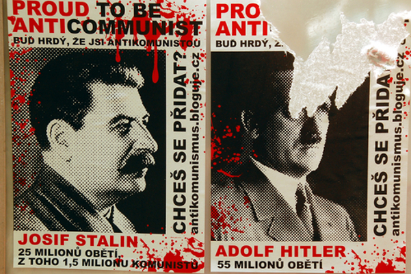 Hitler e Stalin firmaram um acordo durante os anos iniciais da Segunda Guerra *